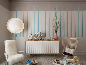 Neutral dining room with blue accents